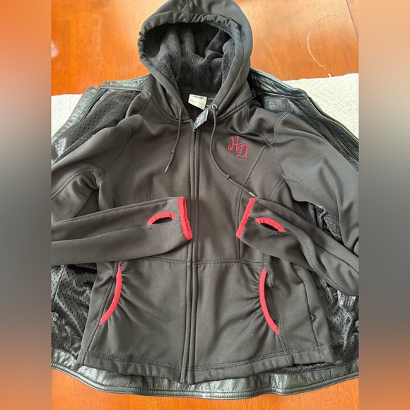 Harley-Davidsonยฎ Women's Soltice Wings 3-IN-1 Leather Jacket, Black size Medium - Picture 5 of 16